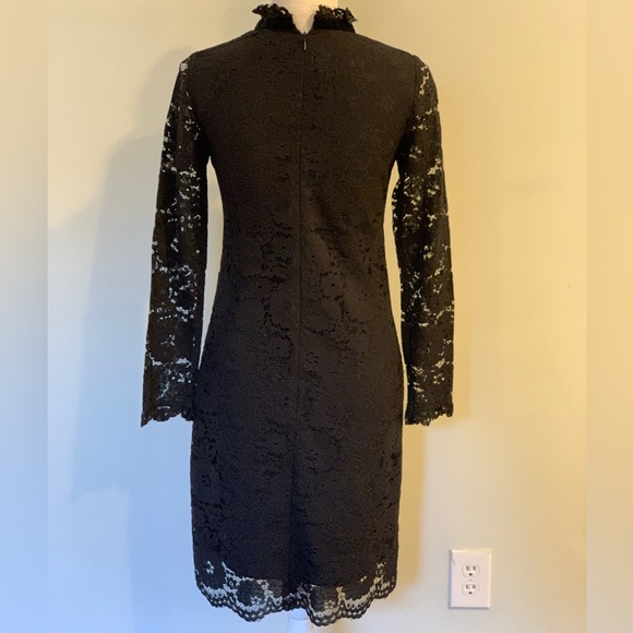 Nanette Lepore Long Sleeve Black Lace Dress Keyhole Front Zip-Back Size 2 - Picture 3 of 8